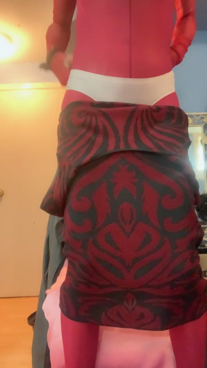 Lisa Luvly: Burgundy Babe!!