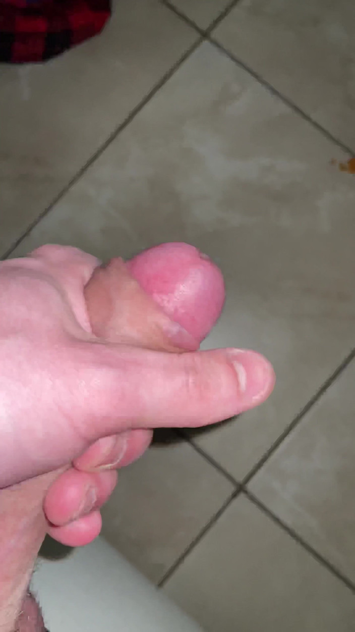 boyzxy212_2: Hraní si s mým penisem v obývacím pokoji
