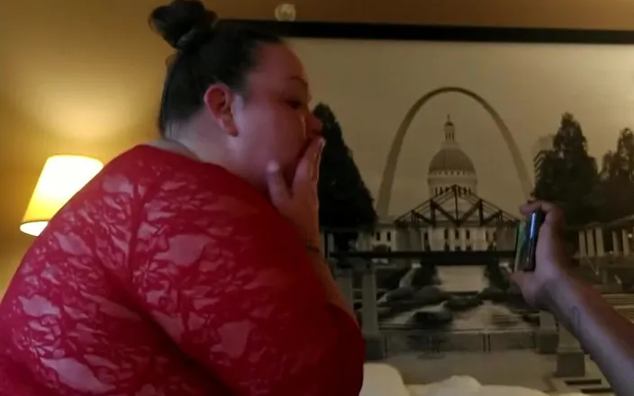 Kimmywetwet: BBC Facefucks Piggy