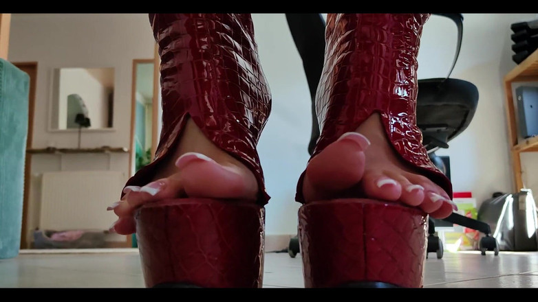 Goddess Lena: 你这声音吗？