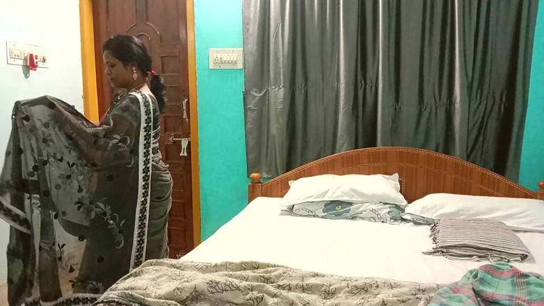 Exited fucking: Young Neighbour Hot Sex and Pussy Eating Full Masti with...