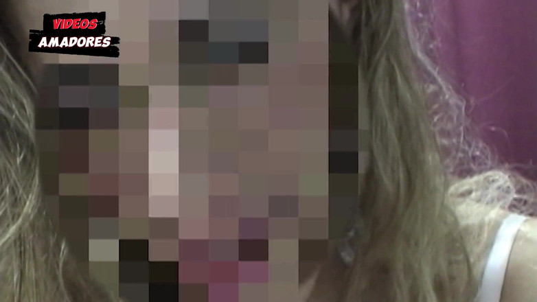 Amateurs videos: Gioco con la moglie bionda del vicino