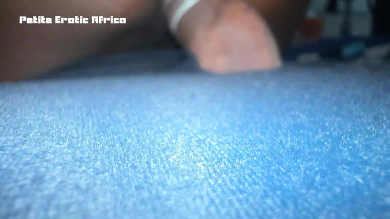 Petite Erotic Africa: Раком и наездница от моей юной сучки