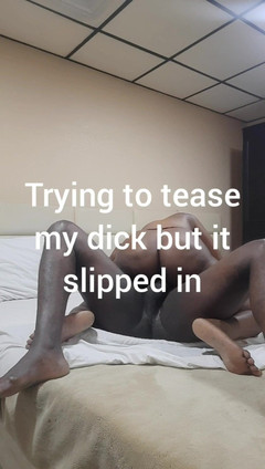 Ricky creampies in Dubai: Si Dia mahu mengusik saya tetapi ia terliur dan dia...