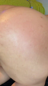 Girl with a Incredible Ass Gets Fucked on Cam