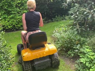 Slutty Shanna: Squirting on a Lawnmower, You Must See This Horny MILF