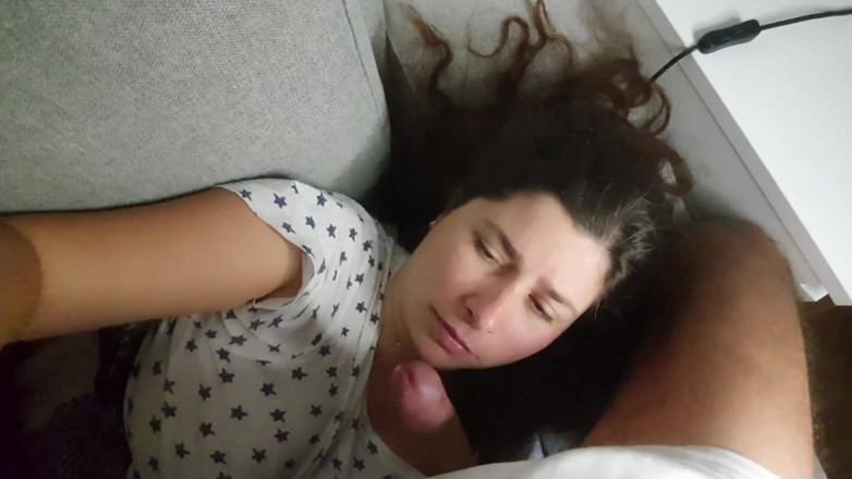 ExpressiaGirl: Partiden sonra kızın ağzına boşalma