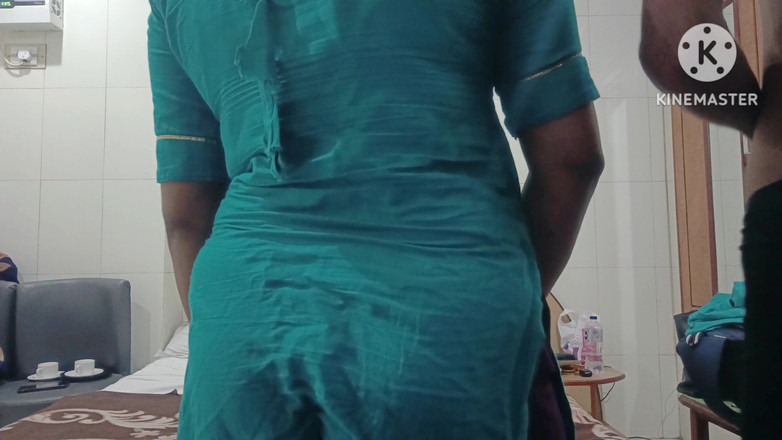 Poojakabir: Vợ tôi đang bị người đàn ông khác đụ và tôi đang xem