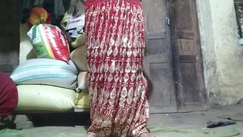 Desi_bhabhi121: 辣妈指法阴户裸体胸部按压