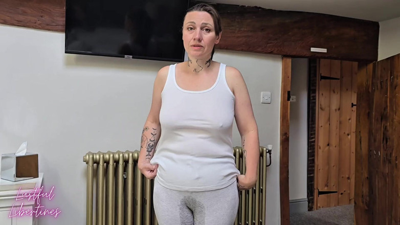 Lustful Libertines: Humillante mojado delante de colega