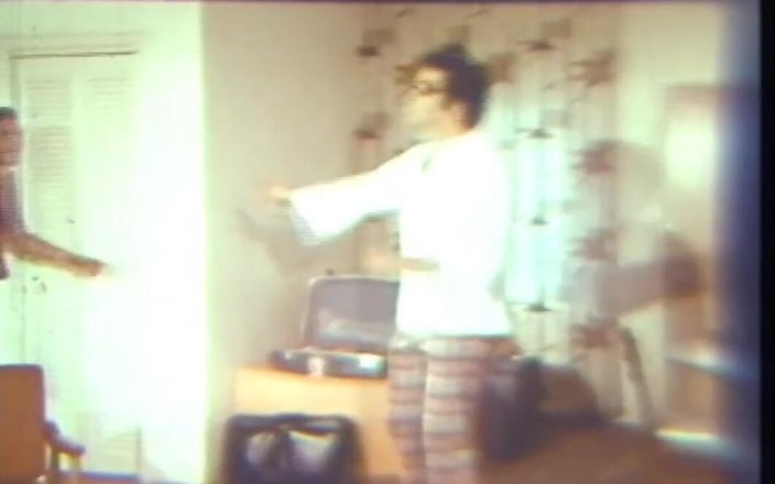 Vintage megastore: Jetzt bezahlen, später berühren - (restyling-film in der full HD Version)
