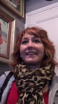 O târfă drăguță de 19 ani își ia pornografia cu cumnatul ei