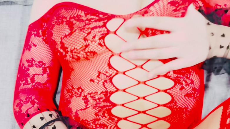 Asian Holes: Immagina di scoparmi in calze rosse