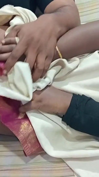 Desi trouwde met stiefzus hete neukpartij op haar stiefbroer hete Tamil duidelijke audio