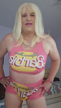 Je Veux Être Ta Bimbo!