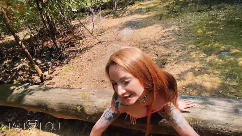 Liah Lou: Pelirroja sumisa tiene sexo duro al aire libre - LiahLou