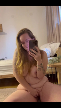 Watch Me Play with My Wet Pussy