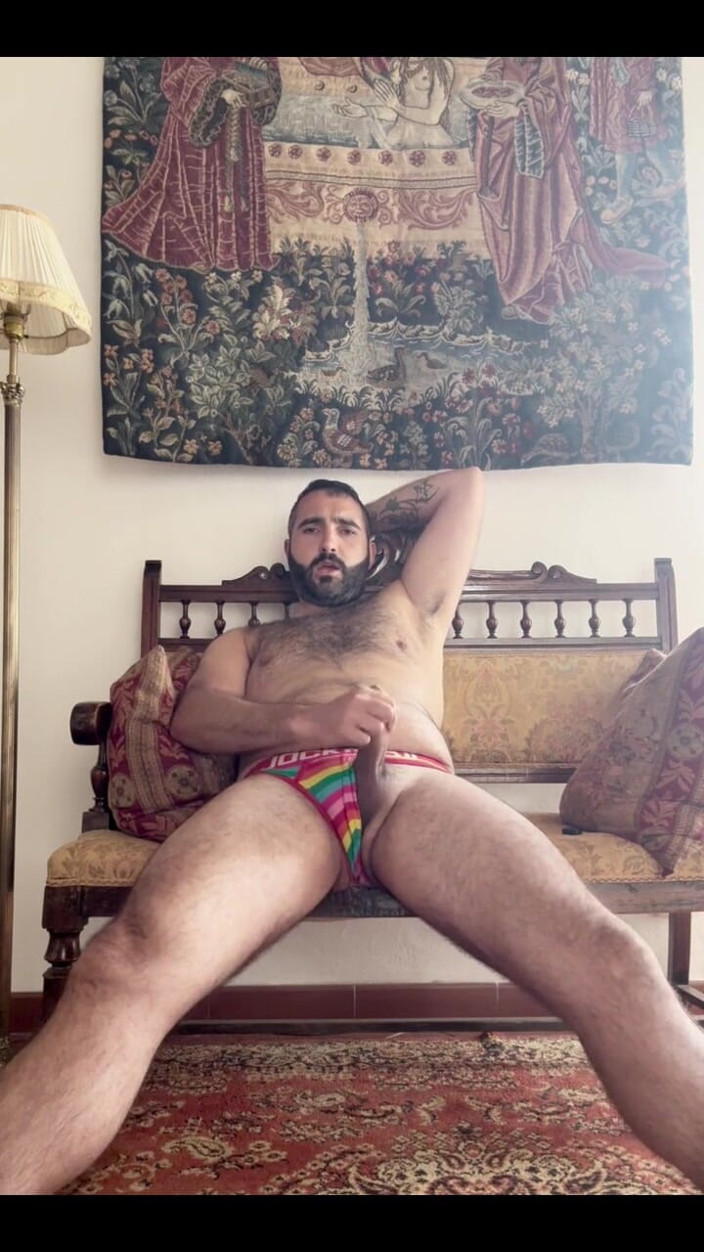 Growing teddy: Paja medieval