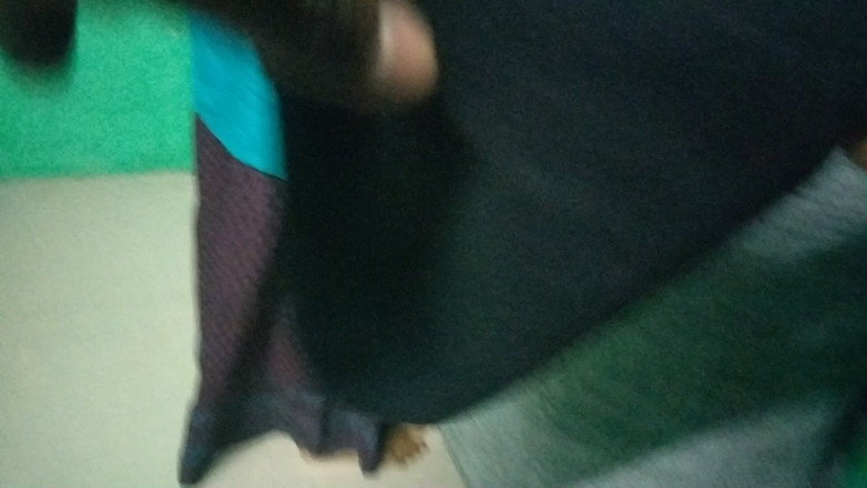 Tamil lesbian: Tři teta mluví v ložnici