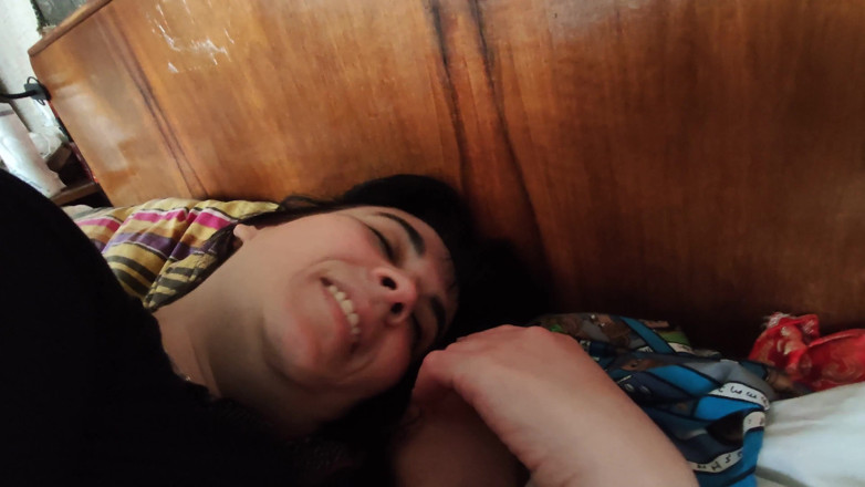 Hairy Homemade Amateur Orgasms: Mi esposo me ruega que me limpie el culo, y...