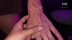 Angelmuscles: Точка зрения: Она сдалась моим венозным объятиям