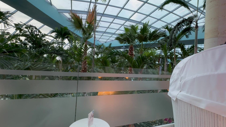 Bonieclydeerotik: Masturbace mokré kundičky v termálních lázních se obává