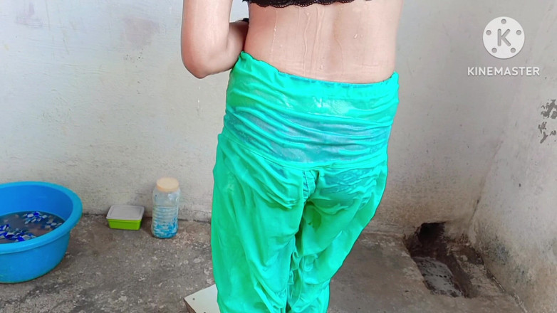 Ankurpriya000: Adik tiri India dientot habis-habisan sama abang tirinya sendiri