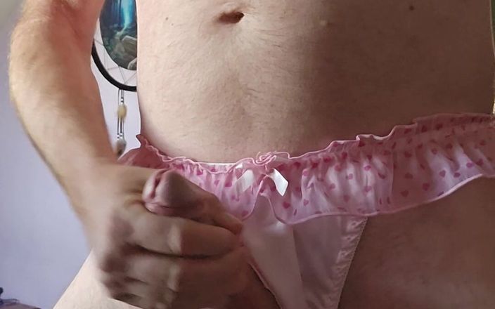 Fantasies in Lingerie: Leuke ochtend klaarkomen in mijn roze slipje