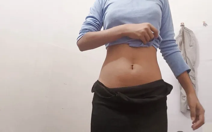 desigirl93: मेरी चूत से बहुत सारा पानी निकल रहा है, मैं टॉयलेट गई और हस्तमैथुन किया, मेरी चूत पूरी तरह से गीली हो गई है, बहुत सारी वाट