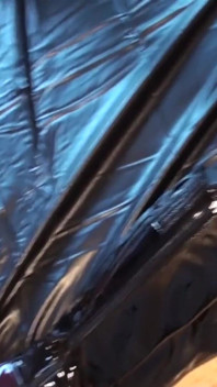 Lateks Danielle askeri kedi kıyafetiyle mastürbasyon yapıyor