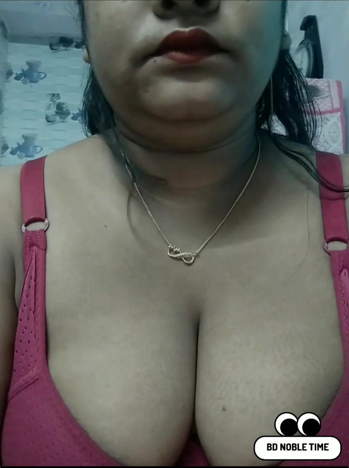 BD_Noble_Time: Reya India Show Videollamada