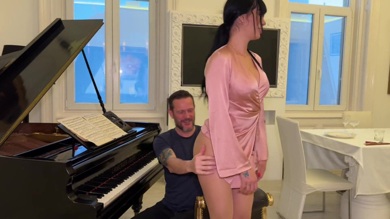 Yenifer Chacon: Uomo maturo arrapato che scopa duramente un culo grosso Latina