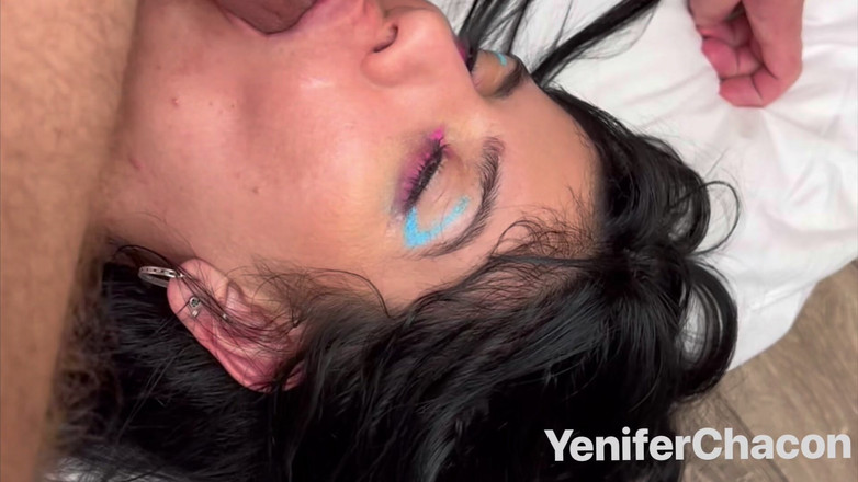 Yenifer Chacon: Due per una ragazza fortunata. Darrell Deeps e Adam Essex