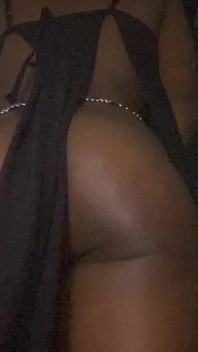 Hot Ebony Babe Facesitting Sexy Dance Fat Pussy Showing Bubble Butt (part 2)pov