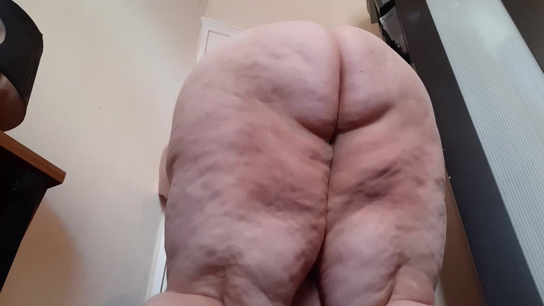 SSBBWLadyBrads: Vaše nahá obří bohyně