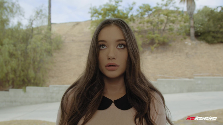New Sensations: Gia finalmente se abre