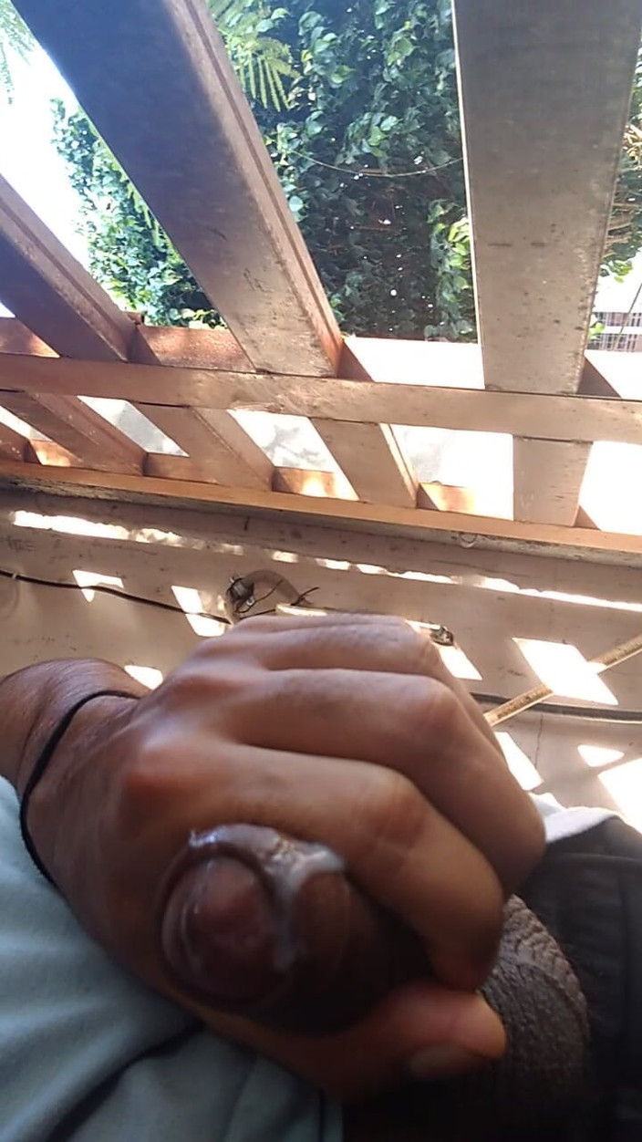 AlexAlejandro13: 在我家自慰