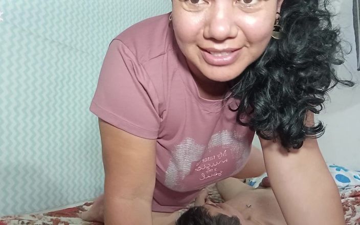 Valkyrieandluigy: Beautiful Girl Deepthroat Sucker