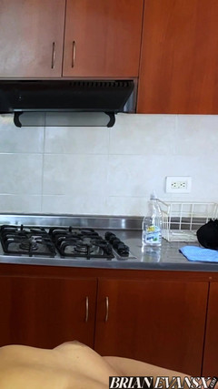 Brian Evansx Vertical: 隣人のナティ・デルガドが家に隠してくれた。ブライアン・エヴァンスックスが私を望んでいたと知った