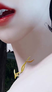 セクシーなランジェリーを着ている3D角質の痴女アジア人の教師が犯されました