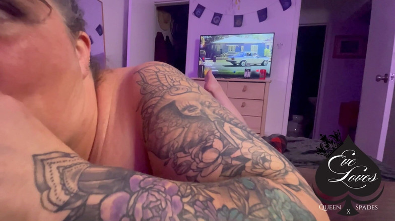 Eve Loves QOS: Eve Loves cho Devon Kockz bú cu chậm