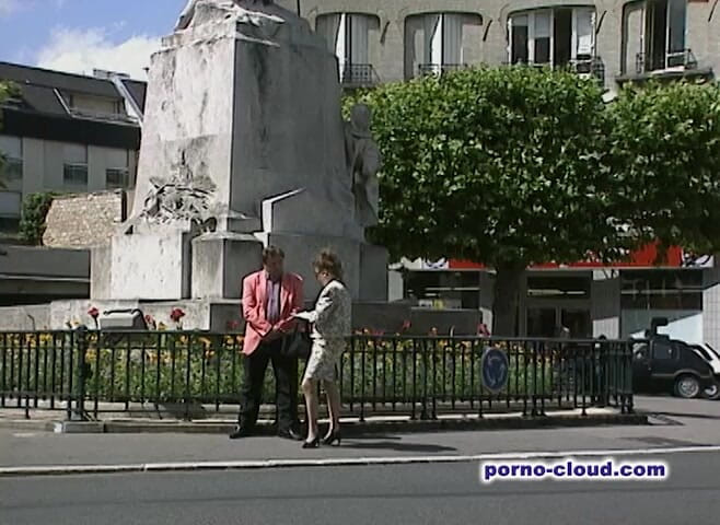 Porno Cloud: Hành động hoan lạc đáng chú ý với hai lần thâm nhập