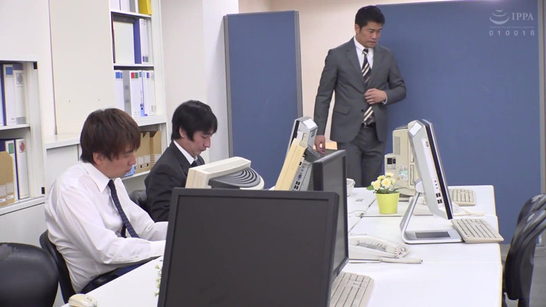 Smooth Time: Younger Female Boss Seduces Me with Sweet and Teasing Whispers...