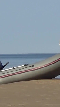Boatman Fucked a Hot Tourist