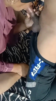 Nuova la mia figura sexy bhabhi viene scopata duramente dal suo devar cattivo