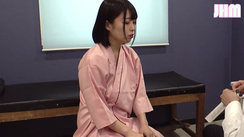 Japanese Hentai Matings: 乳房診察の女10人が、検診を秘密の欲望に変える。-私