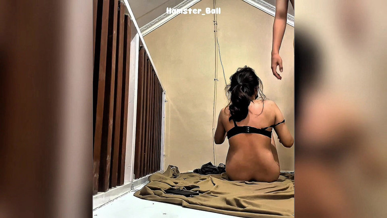 Hamster_Ball: Kamera awam seks curang milf tudung kawan kerja semasa di...