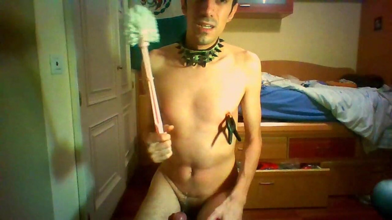 Slave Sparrow: เซสชั่นเว็บแคมความเจ็บปวดในห้องน้ําและ Bastinado
