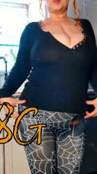BBW Dancing in the Kitchen