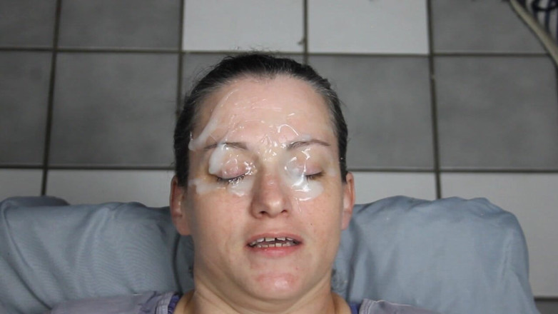 Dirty Dees: Dirtydees -huge Loads of Cum on Her Face